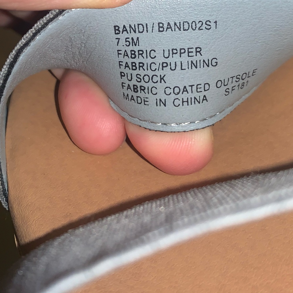 Steve Madden Womens Bandi Charcoal Sandal - Picture 3 of 4